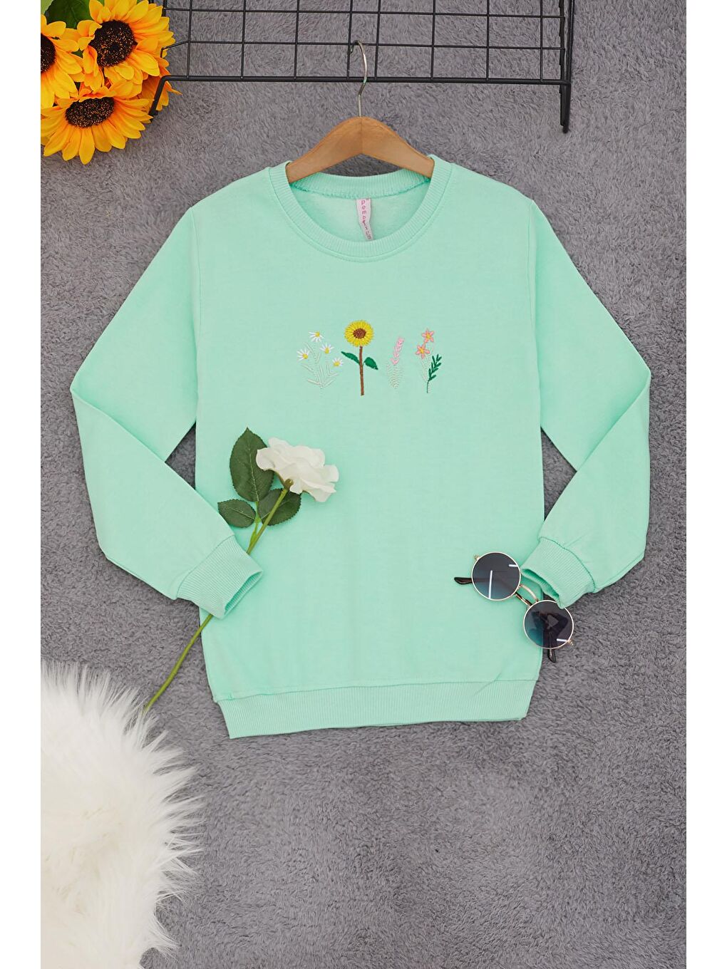 Yeşil Papatya Nakışlı Kız Çocuk  Sweatshirt 17204