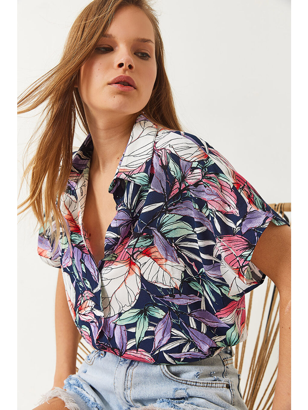 Mor Kadın Çiçek Desenli Kısa Kollu Viskon Gömlek-2