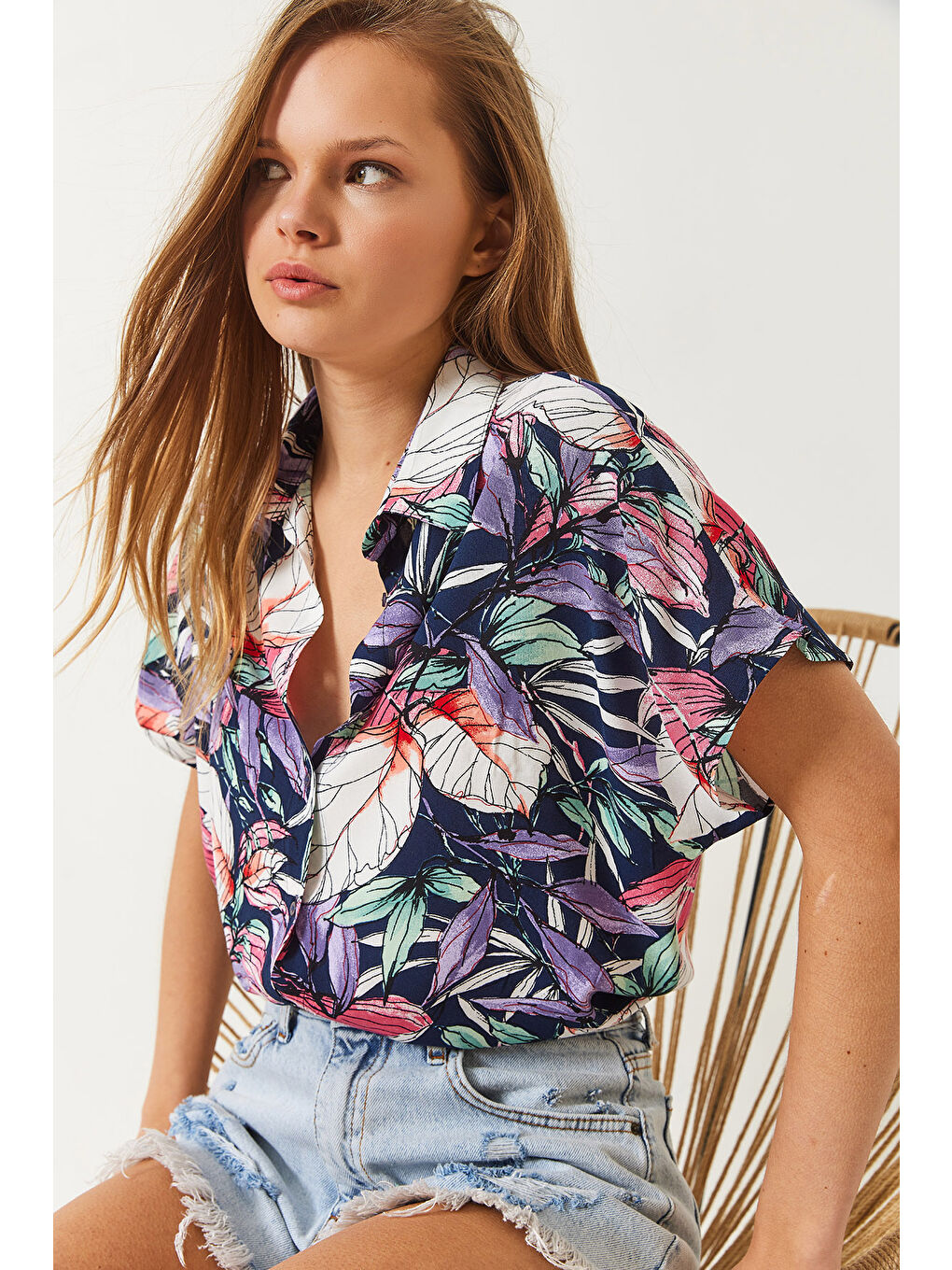 Mor Kadın Çiçek Desenli Kısa Kollu Viskon Gömlek-3