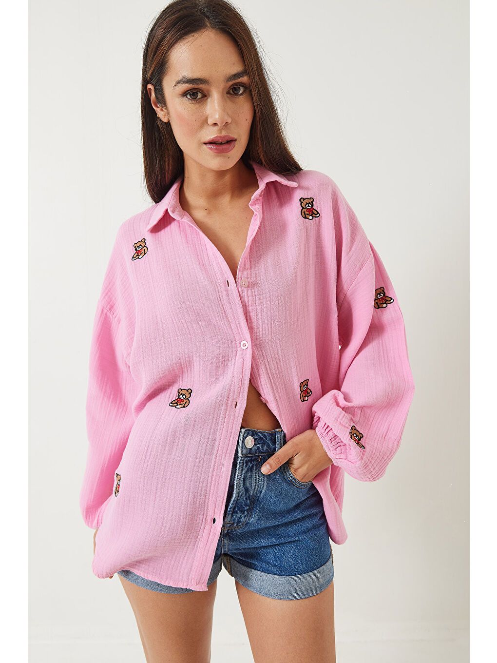 Pembe Kadın Teddy İşlemeli Kolları Lastikli Oversize Pamuk Gömlek-3