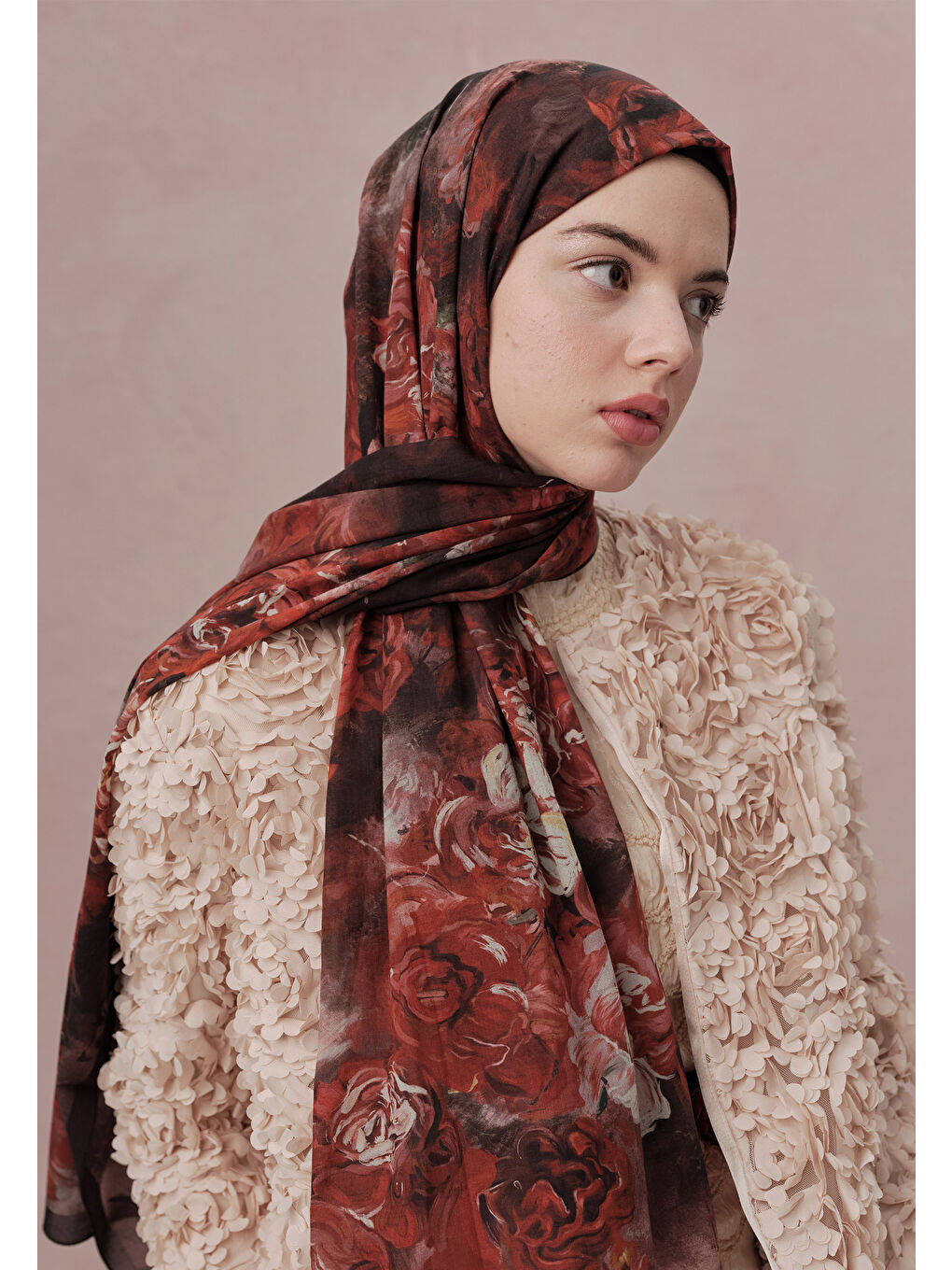 Love In Bloom Desen Vual Şal Kırmızı-1