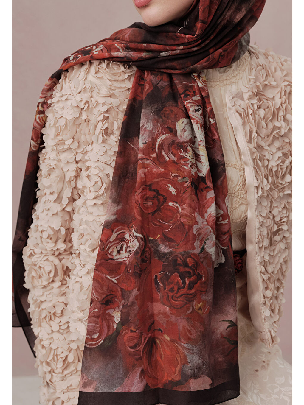 Love In Bloom Desen Vual Şal Kırmızı-2