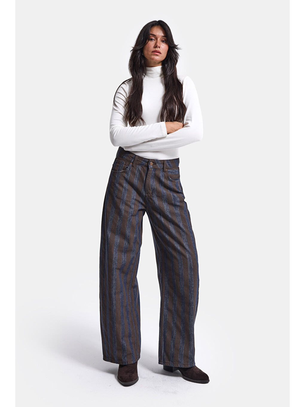 Kahverengi Kadın Kahve Çizgili 1w6-7 Barrel Fit Bol Kesim Tasarım Denim Pantolon