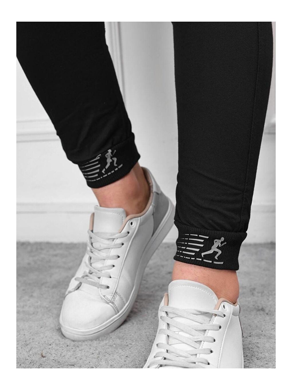 Siyah Erkek Iki Iplik Compact Kumaş Baskılı Manşetli Eşofman-1