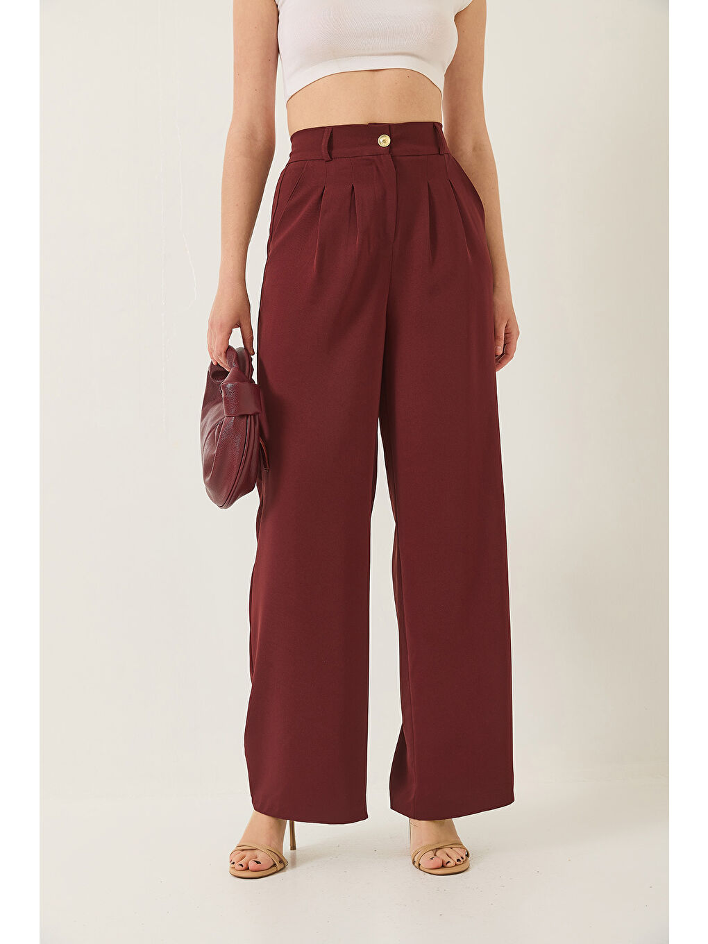 Bordo Kadın Pileli Cep Detaylı Kemerli Arkası Lastikli Palazzo Latina Pantolon-3