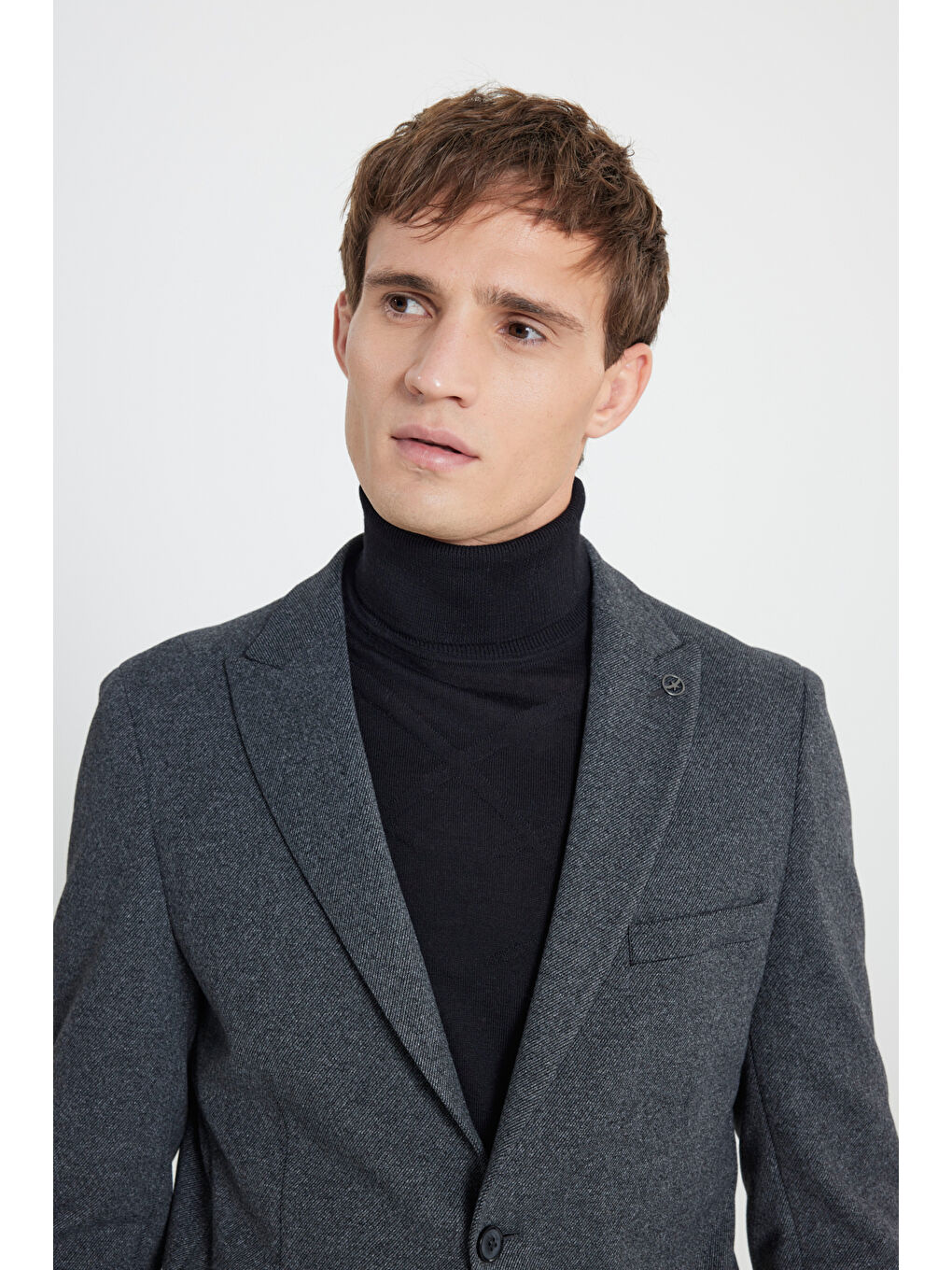 Erkek Siyah Pamuklu Slim Fit Dar Kesim Kırlangıç Yaka Diagonal Desenli Blazer Ceket-3