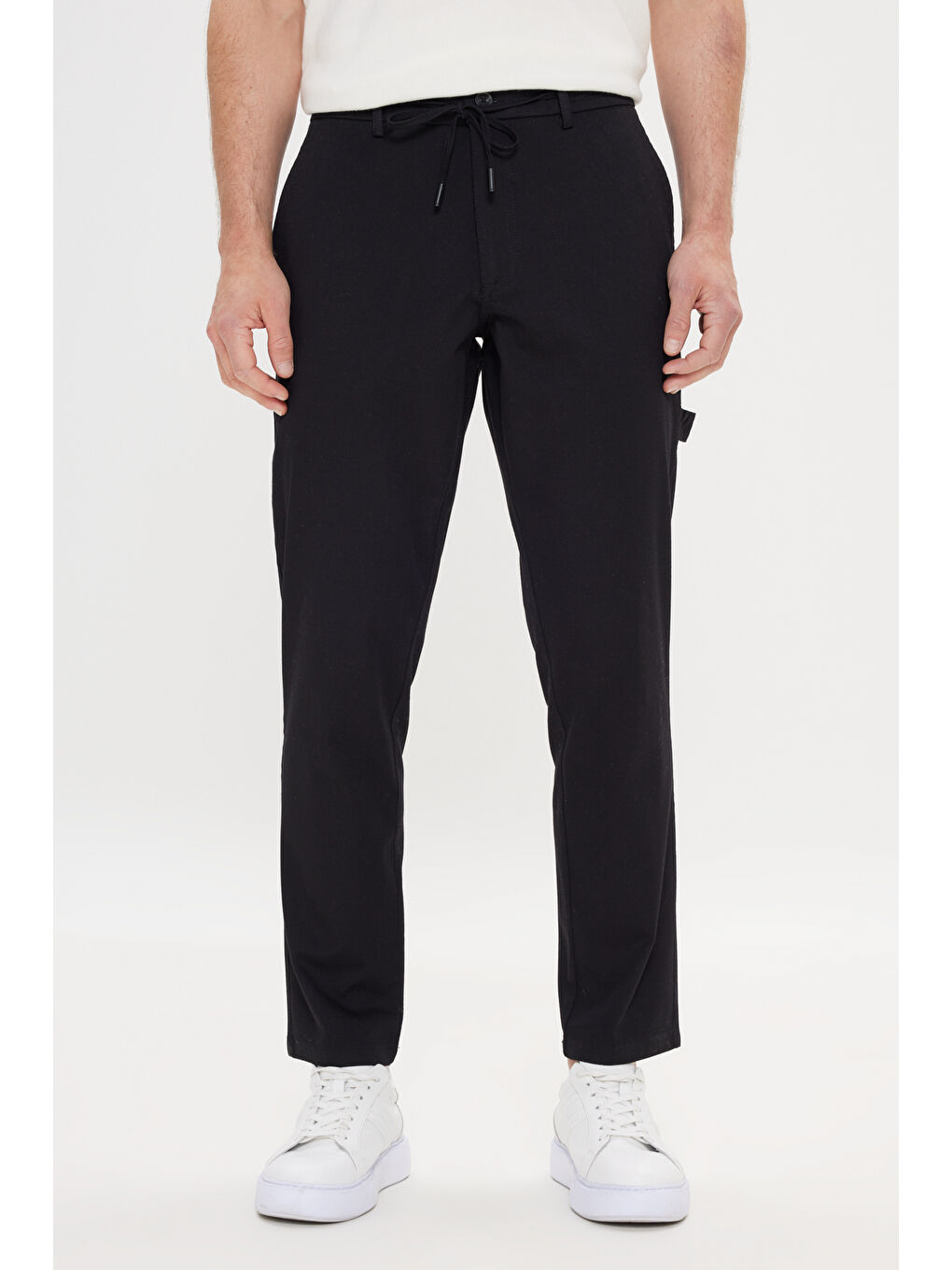 Erkek Siyah Oversize Bol Kesim Beli Bağlamalı Pamuklu Esnek Armürlü Yan Cepli Pantolon-1