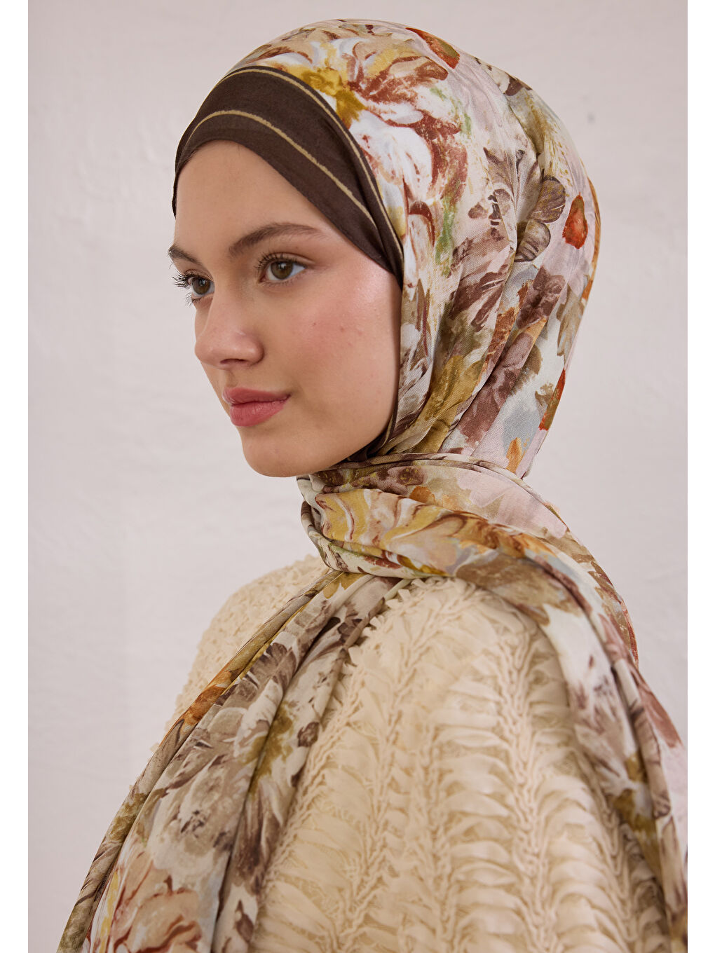 Kahverengi Jasmıne Joy Desen Rami Şal Kahve-3