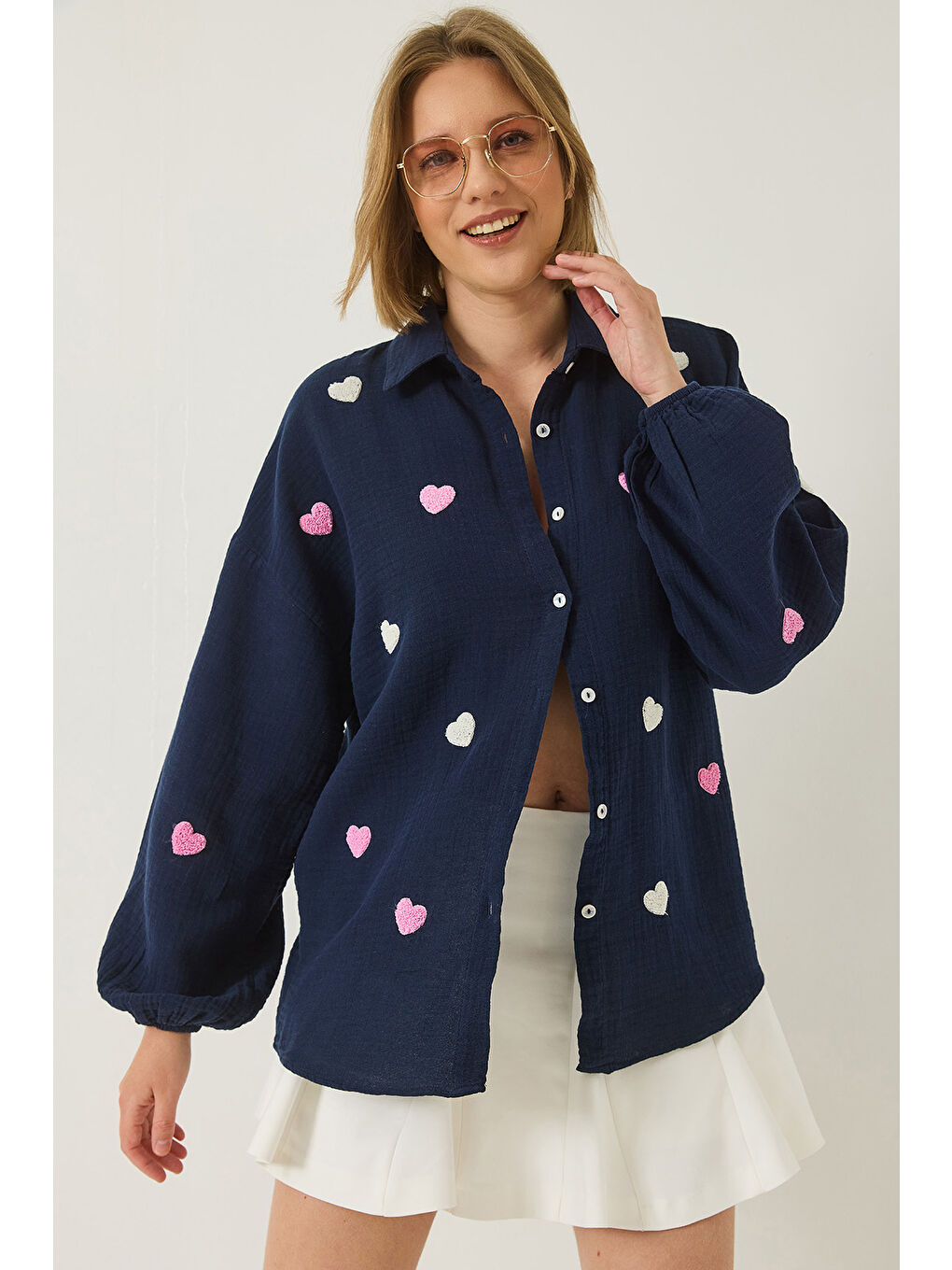 Lacivert Kadın Süzene Kalp Nakışlı Overisize Müslin Gömlek
