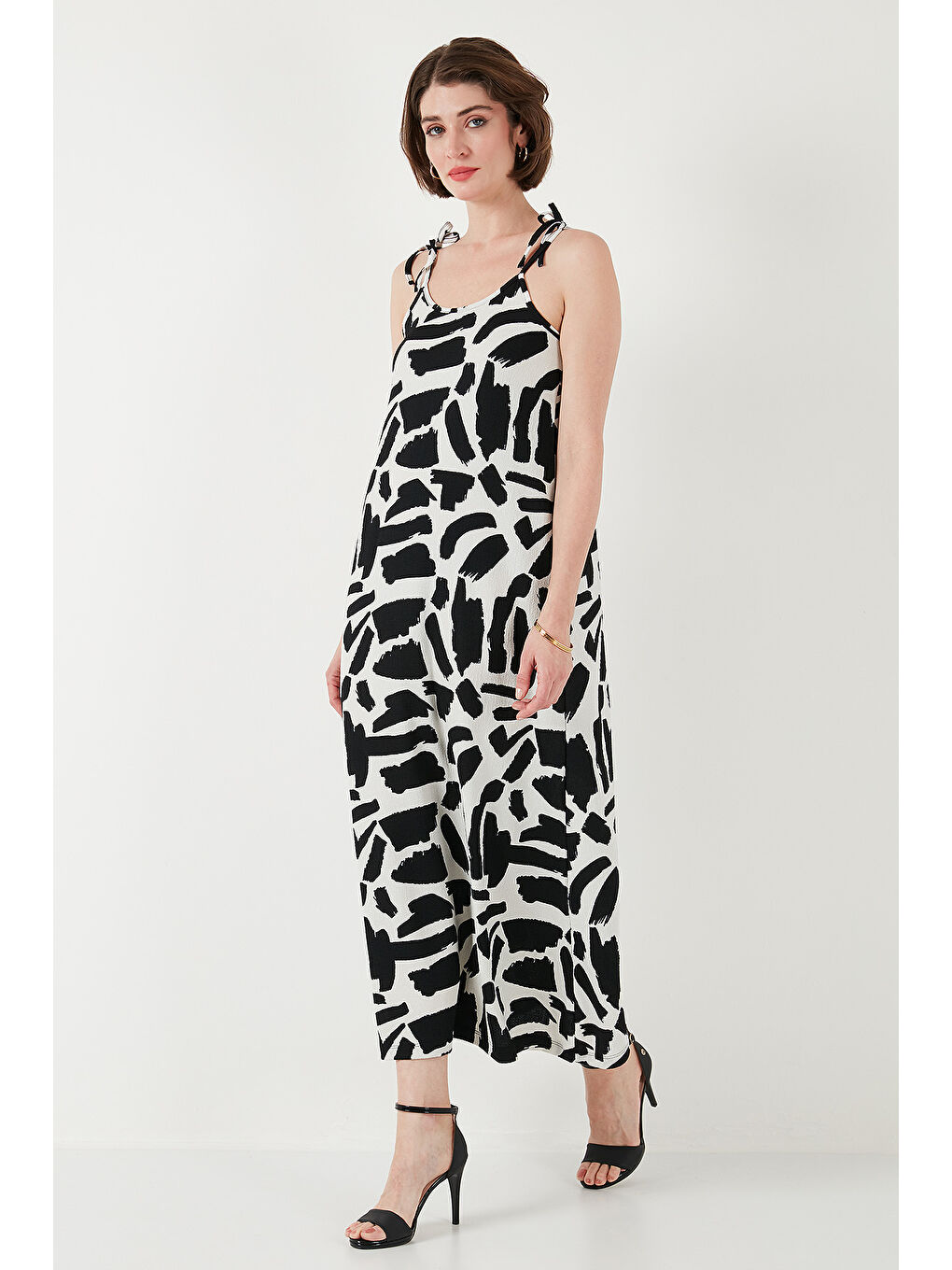 Siyah Desenli Midi Boy Oversize Fit Bağlamalı İp Askılı Bisiklet Yaka Elbise 5869009-4