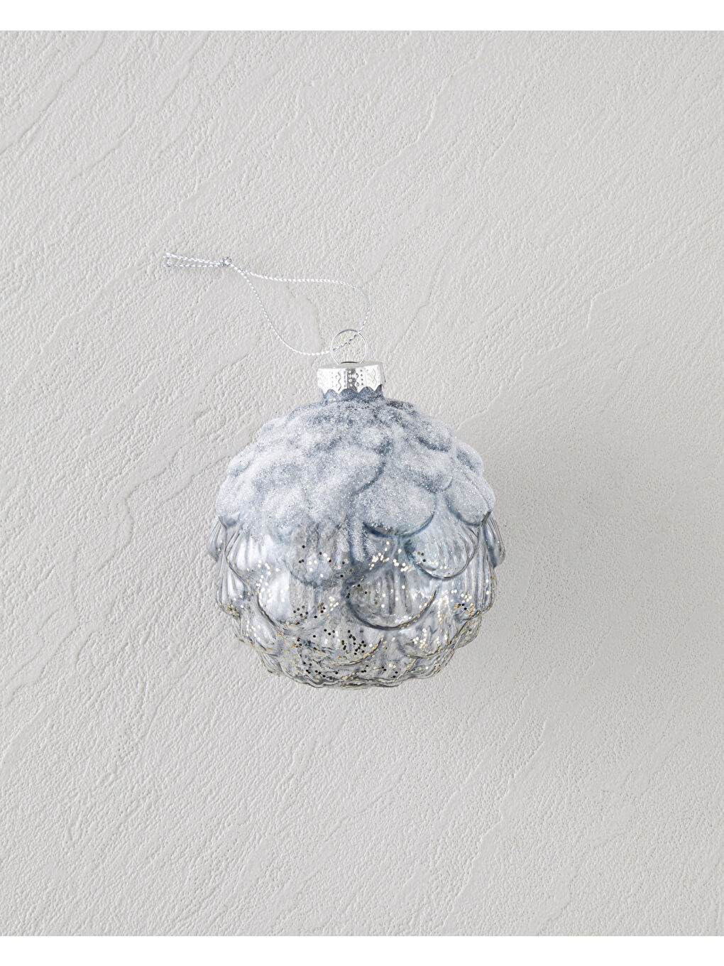 Belinda Yılbaşı Ağaç Süsü 8x8x8 cm Gri