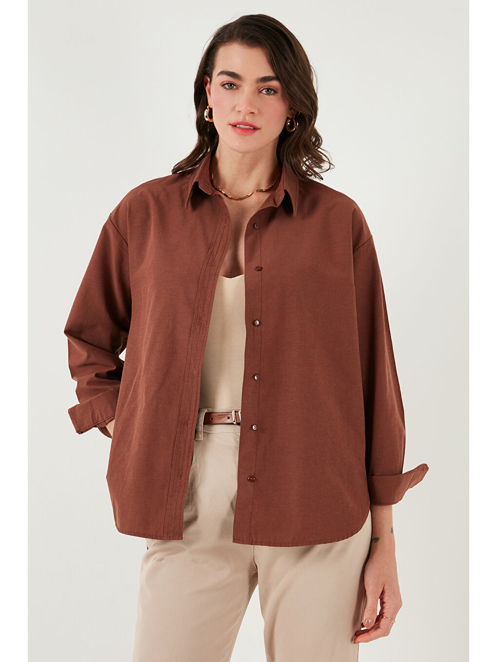Kahverengi Pamuklu Regular Fit Önü Kısa Arkası Uzun Oval Kesim Gömlek Cf25S163867-4