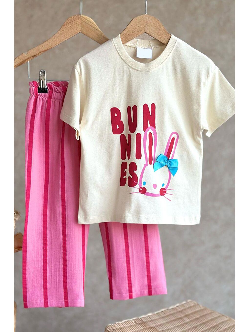 Ekru Kız Çocuk Müslin Jogger Pantolonlu Baskılı Kurdele Detaylı Alt Üst Takım-1