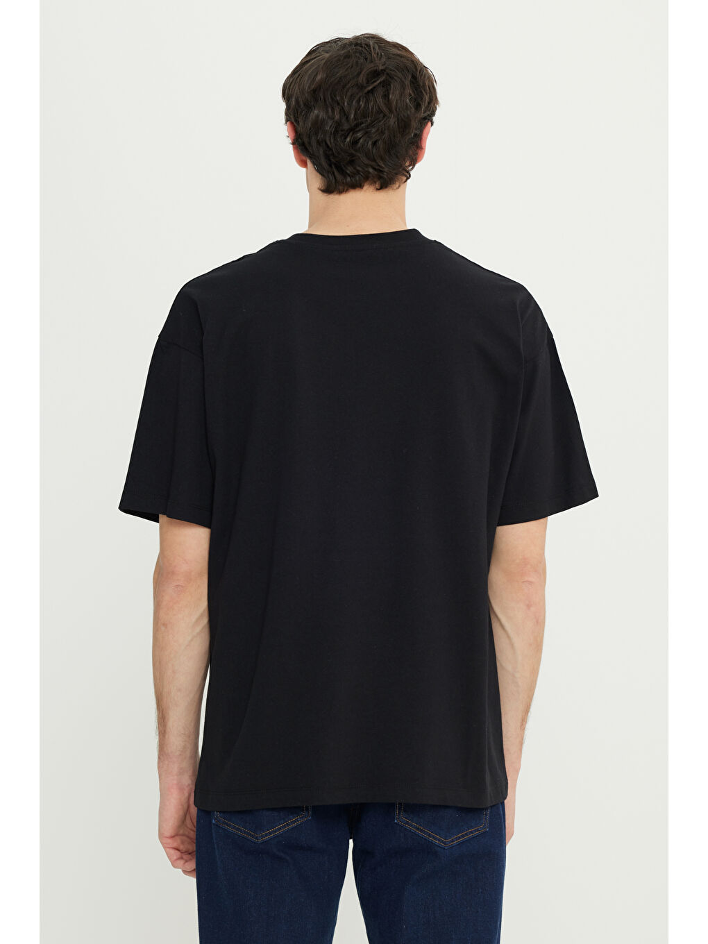 Erkek Siyah %100 Pamuk Oversize Fit Geniş Kesim Bisiklet Yaka Baskılı Tişört-4