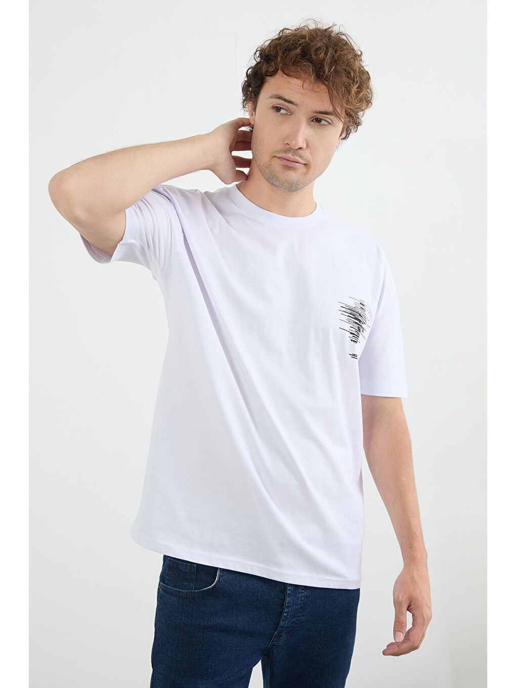 Beyaz Önü Ve Arkası Baskılı Oversize Tişört