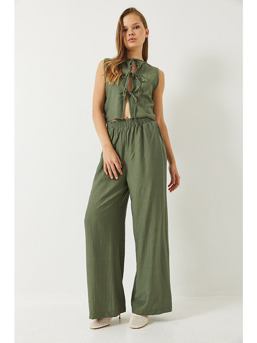 Haki Kadın Bağlama Detaylı Yelekli Yüksek Bel Pantolonlu Yazlık Alt-Üst Takım-7