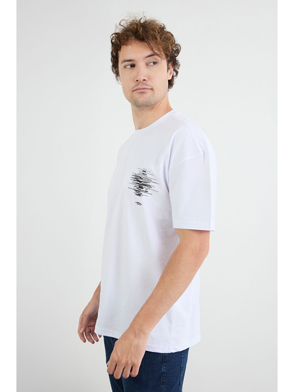 Beyaz Önü Ve Arkası Baskılı Oversize Tişört-3