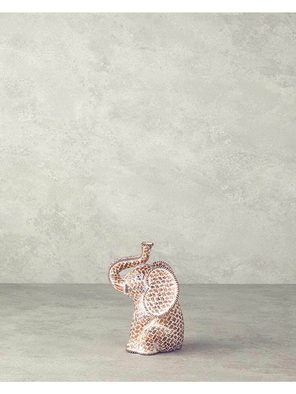 Kahverengi Baby Elephant Biblo Kahve