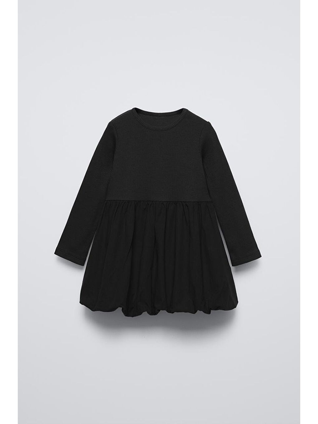 Siyah Pamuklu Uzun Kollu Balon Etekli Elbise