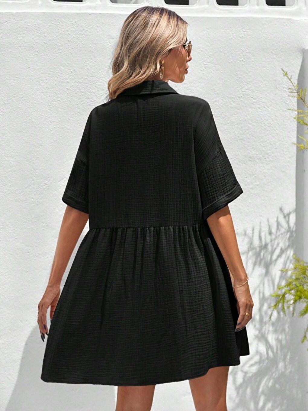Siyah Kadın Kısa Kollu Yakalı önden Düğmeli Kısa Bürümcük Elbise-2