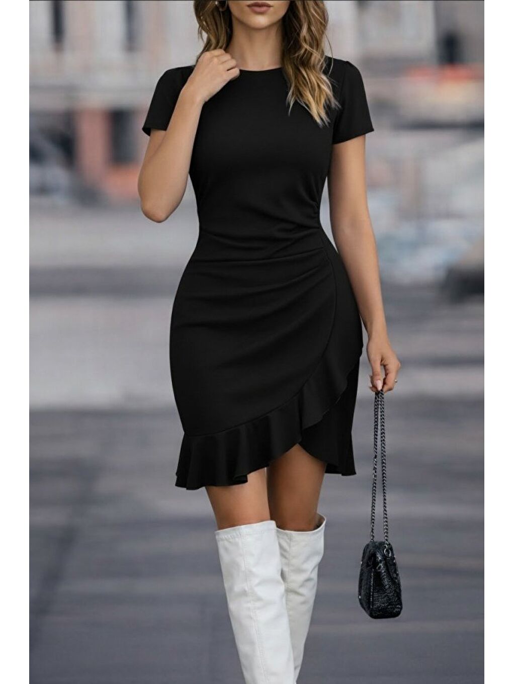 Siyah Kadın Kısa Kollu Bisiklet Yaka önden Volanlı Ithal Krep Elbise-1