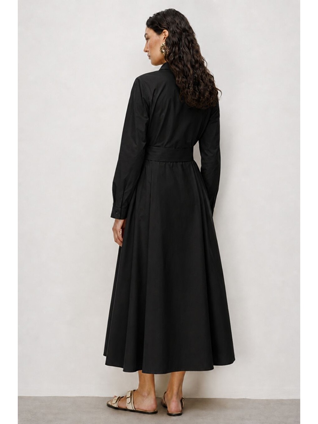 Kuşak Detaylı Poplin Gömlek Siyah Elbise-3