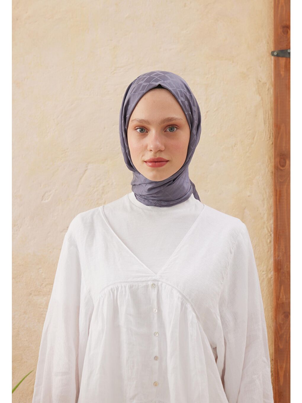 Gri Dıamond Jakarlı Şal Füme-1