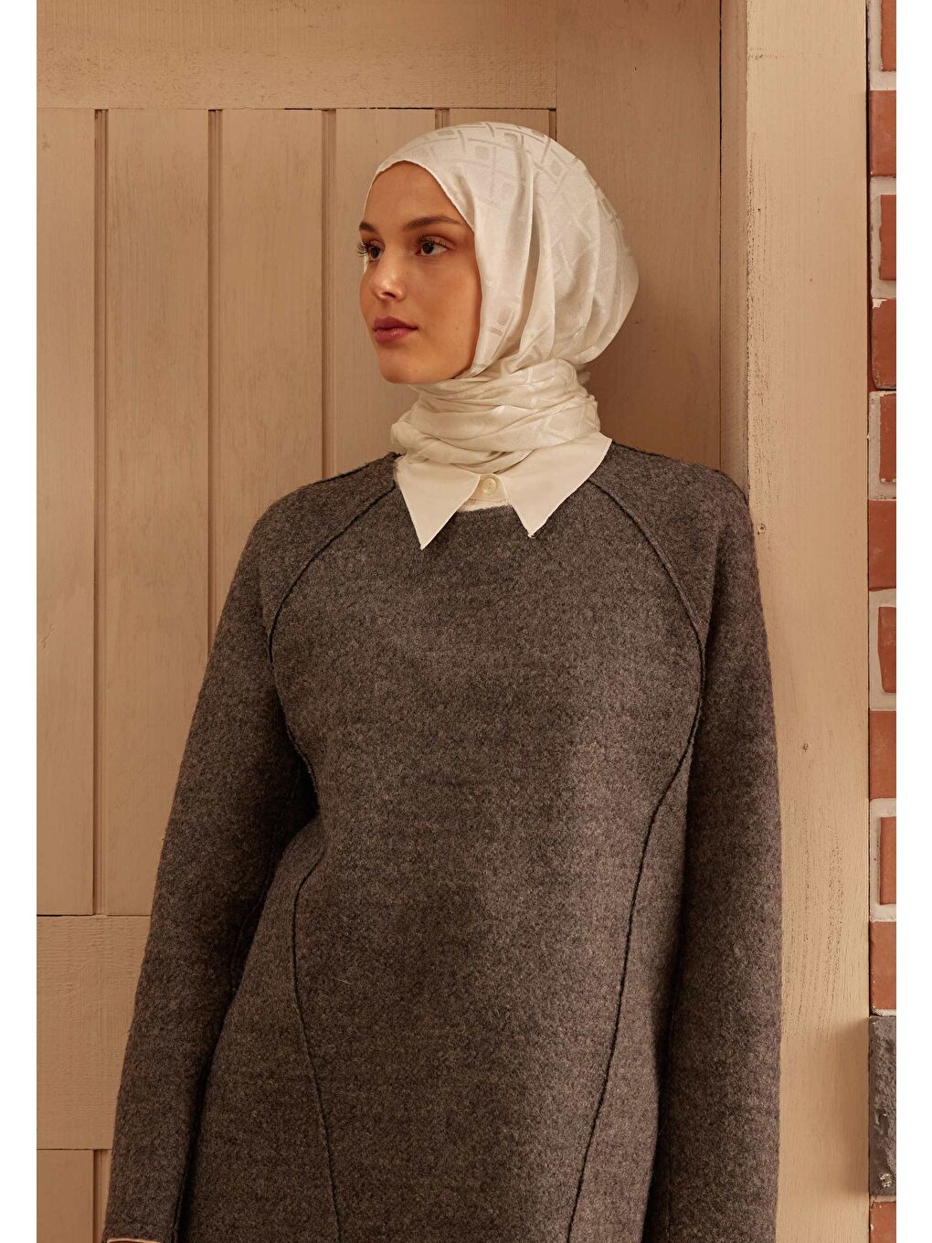 Beyaz Porto Jakarlı Şal İnci-1