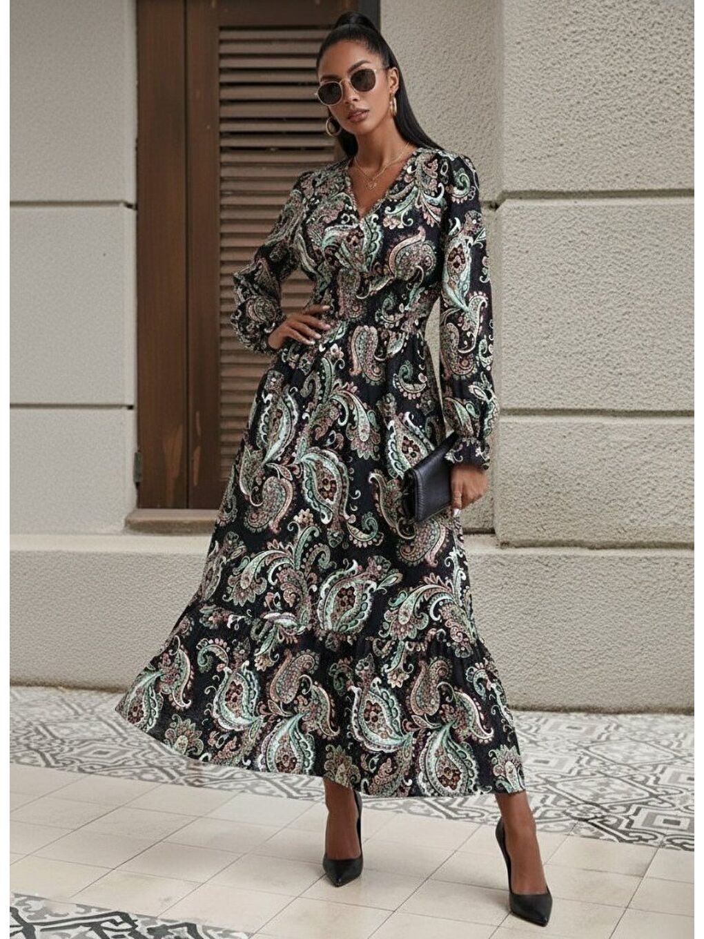 Siyah Kadın Uzun Kollu Kruvaze Yaka Beli Lastikli Uzun Desenli Maxi Elbise