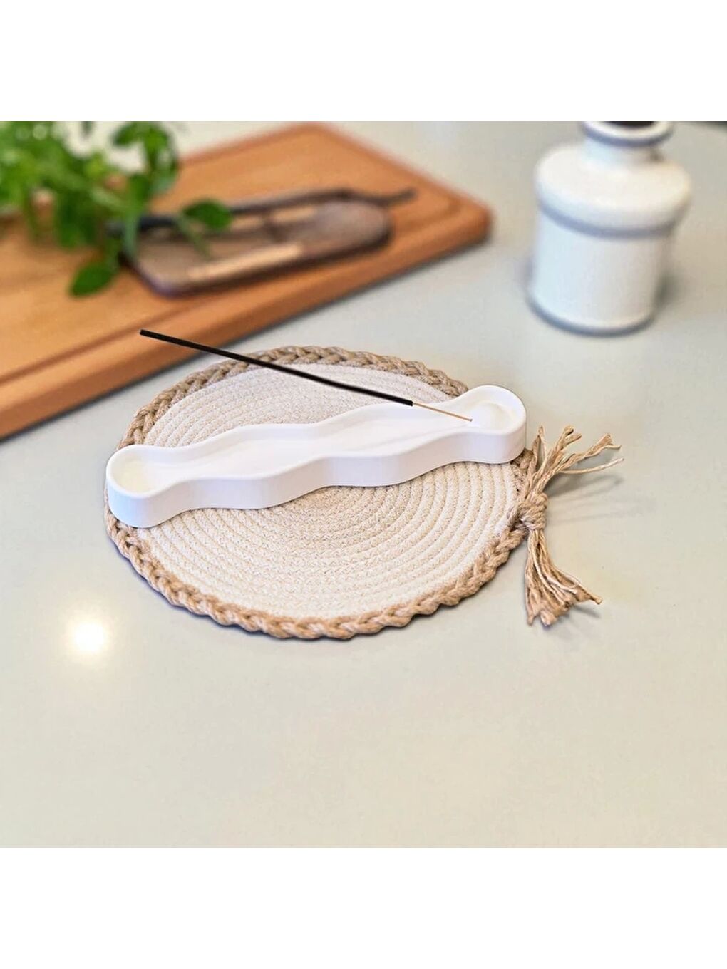 Beyaz Dekoratif El Yapımı Tütsülük-1