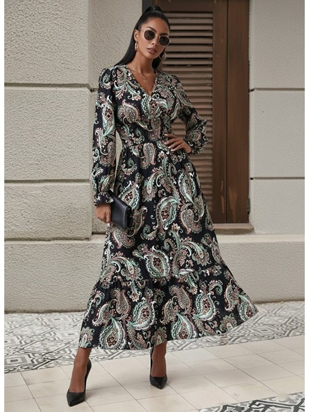 Siyah Kadın Uzun Kollu Kruvaze Yaka Beli Lastikli Uzun Desenli Maxi Elbise-1
