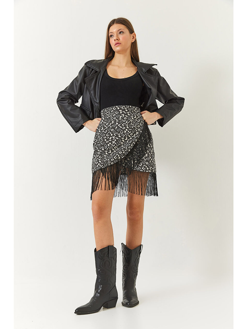 Antrasit Kadın Anvelop Detaylı Desenli Püsküllü Etek DE-1