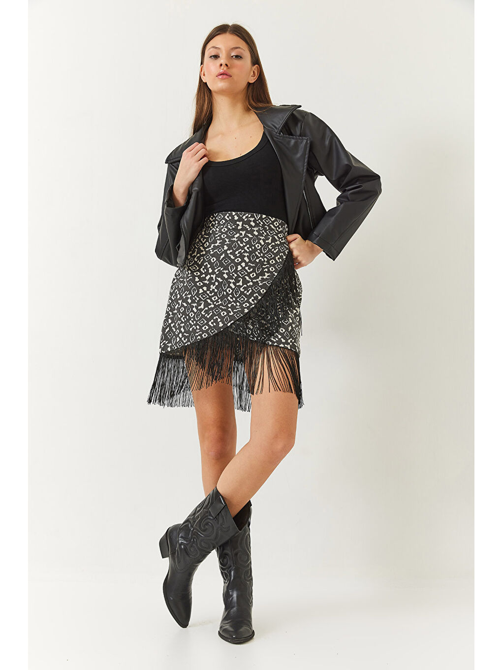 Antrasit Kadın Anvelop Detaylı Desenli Püsküllü Etek DE-5