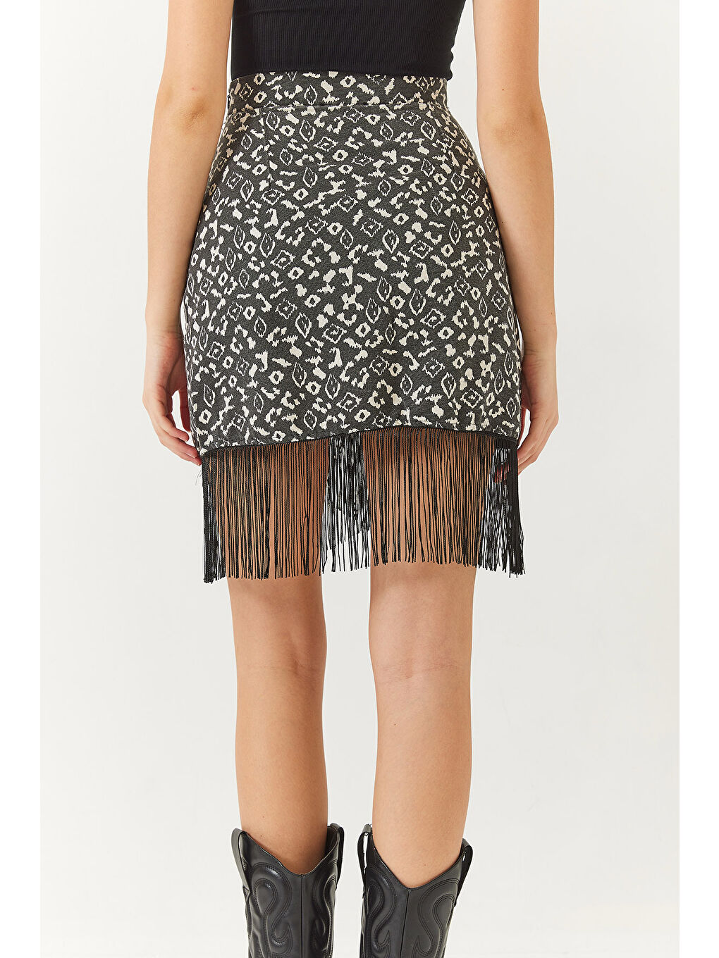 Antrasit Kadın Anvelop Detaylı Desenli Püsküllü Etek DE-6