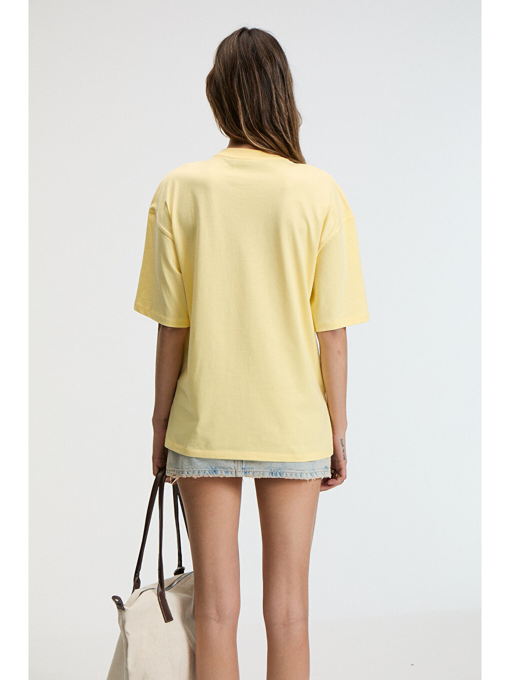 Sarı NITZA Kadın %100 Pamuk Oversize Bisiklet Yaka SARI T-Shirt-5