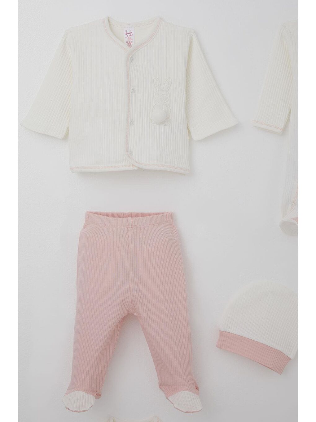 Kız Bebek Hastane Çıkışı 8 Li Ponponlu Tavşancık Nakışlı Ekru (0-3 Ay)-2