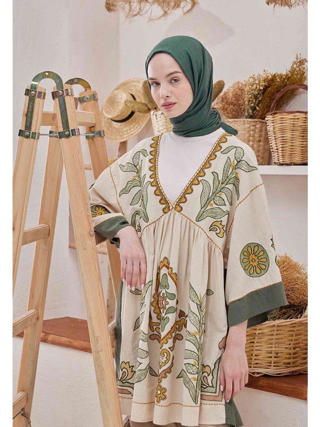 Bej Bambu Şal Zümrüt