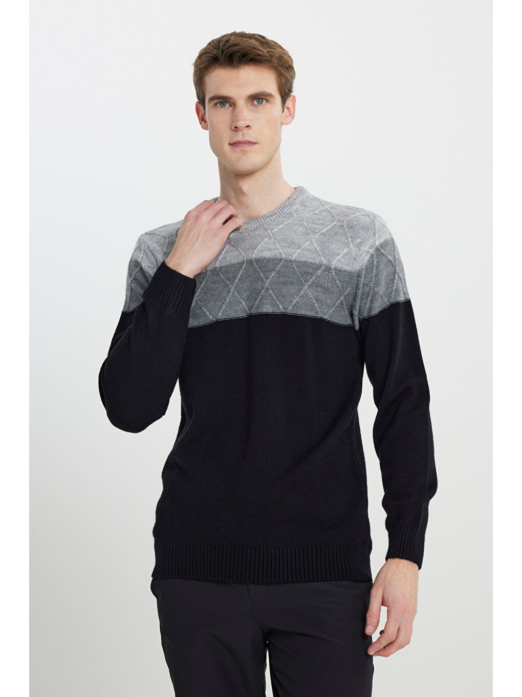 Erkek Gri-Siyah Standart Fit Normal Kesim Bisiklet Yaka Colorblock Desenli Triko Kazak-2