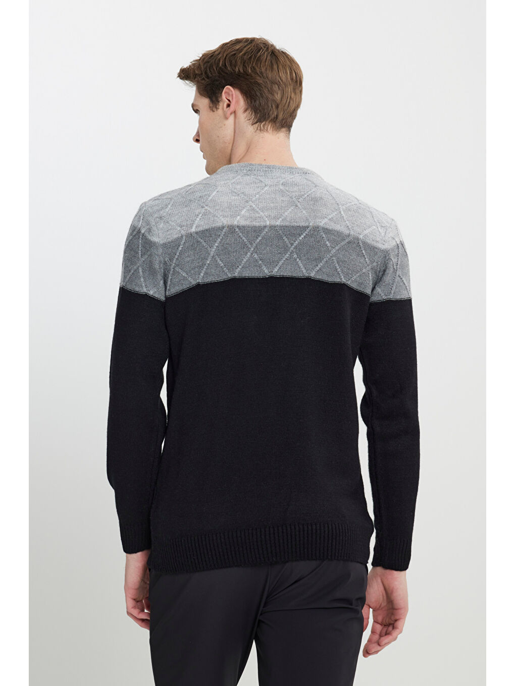 Erkek Gri-Siyah Standart Fit Normal Kesim Bisiklet Yaka Colorblock Desenli Triko Kazak-4