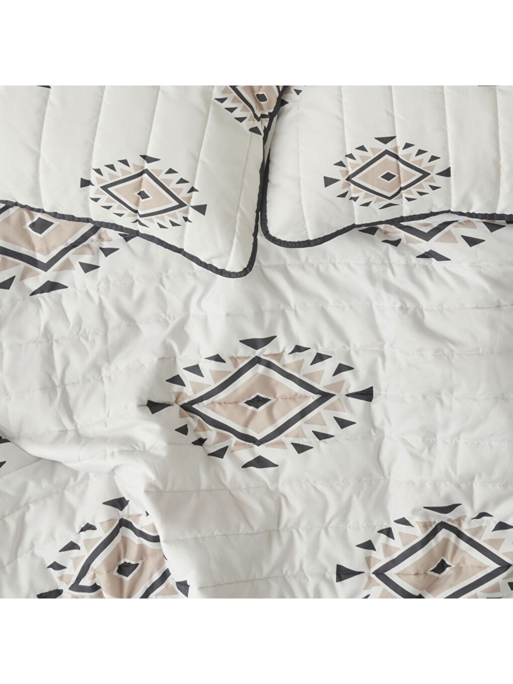 Karışık Nora Kapitoneli Çok Amaçlı Çift Kişilik Yatak Örtüsü Seti (240x220 cm)-1