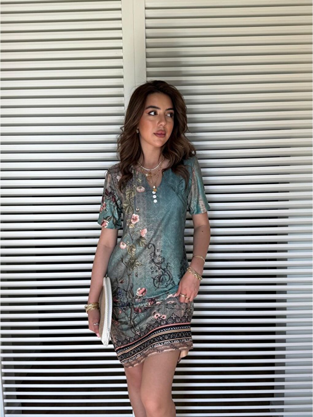 Yeşil Kadın Kısa Kollu V Yakalı çiçek Baskılı Midi Süprem Elbise-1