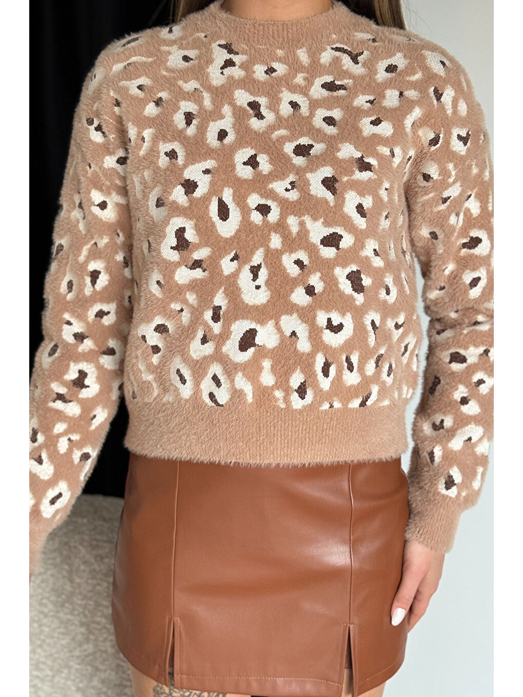 Bej Leopar Desen  İpilik Kadın Triko Bluz-2