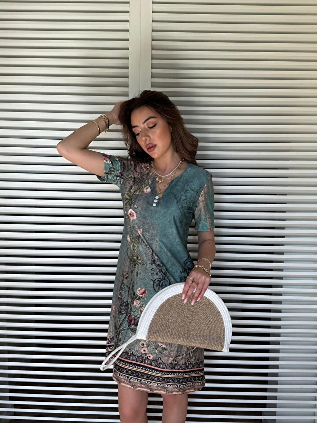 Yeşil Kadın Kısa Kollu V Yakalı çiçek Baskılı Midi Süprem Elbise-3