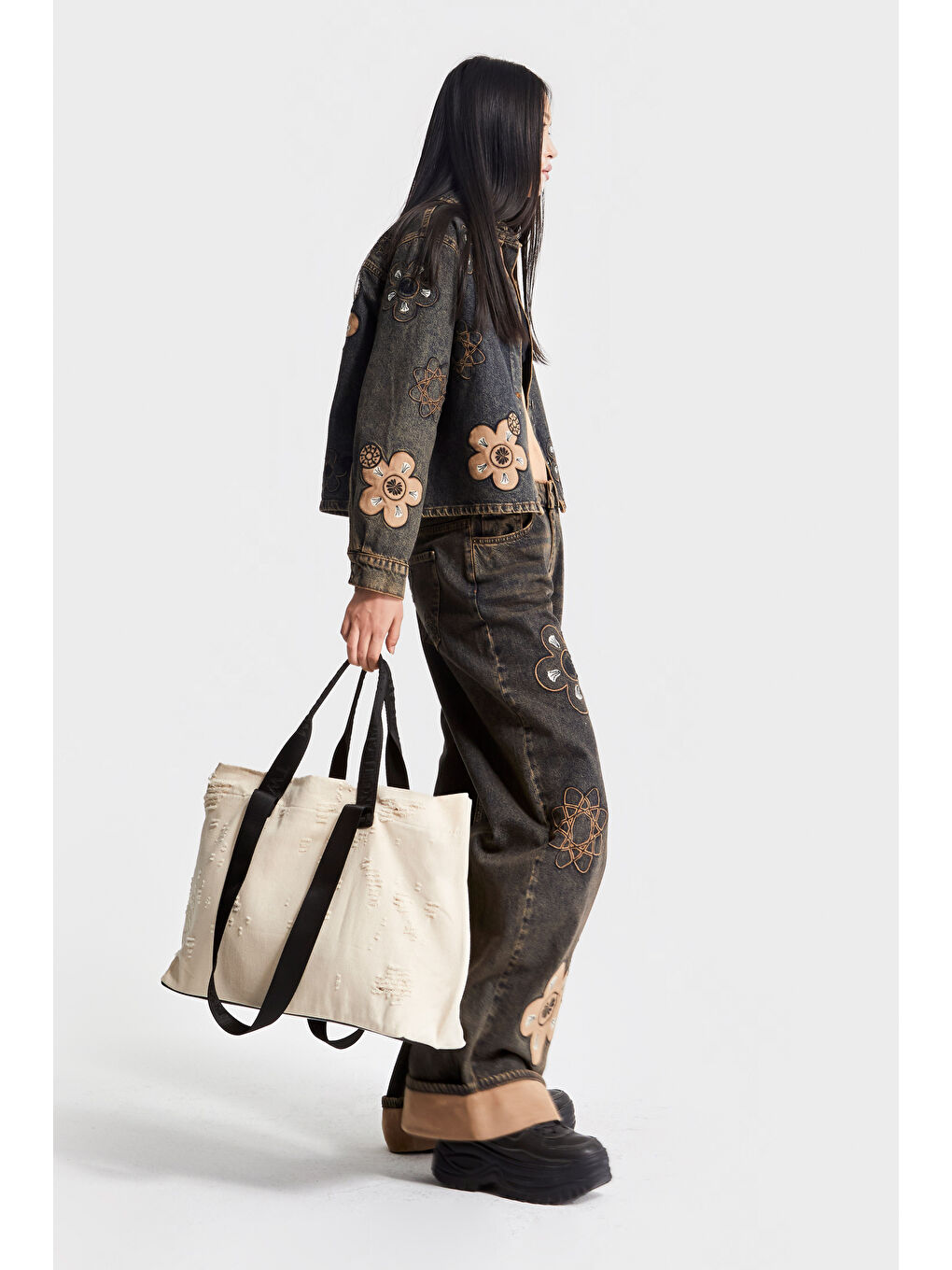 Bej Renk Denim Kumaş Yıpratma Detaylı El ve Omuz Askılı Tasarım Çanta-2