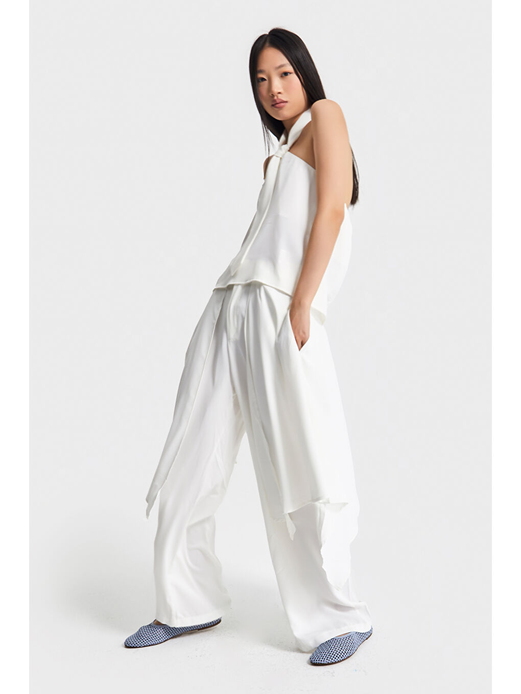 Kadın Ekru Renk Straptez Özel Kumaş Kravat Detaylı Tasarım Bluz-4