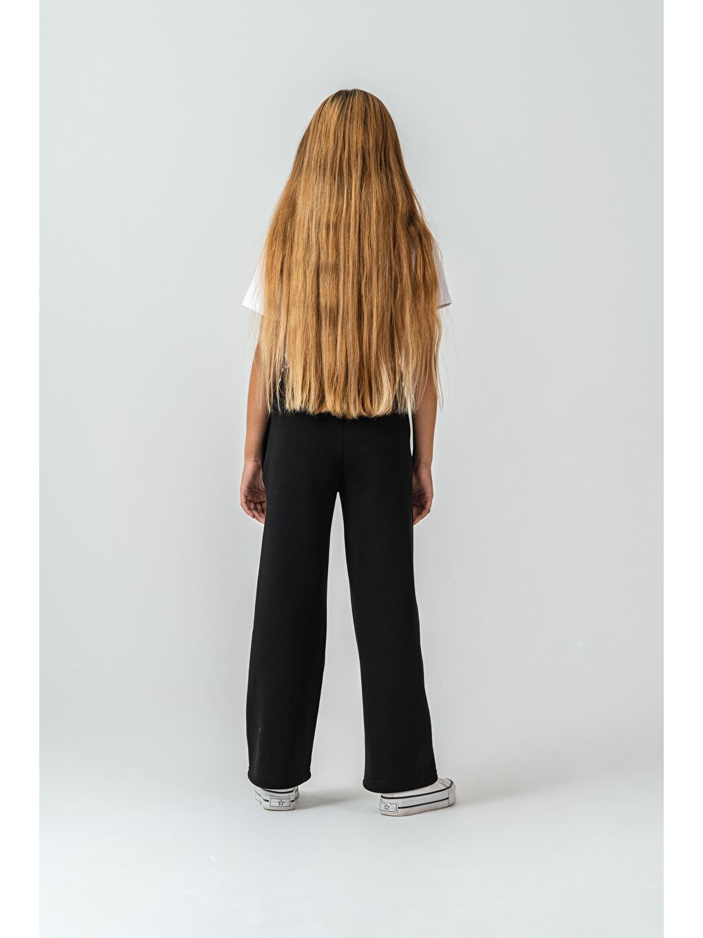 Siyah 3 İp Çiçek Nakışlı Kız Çocuk Eşofman Altı-4