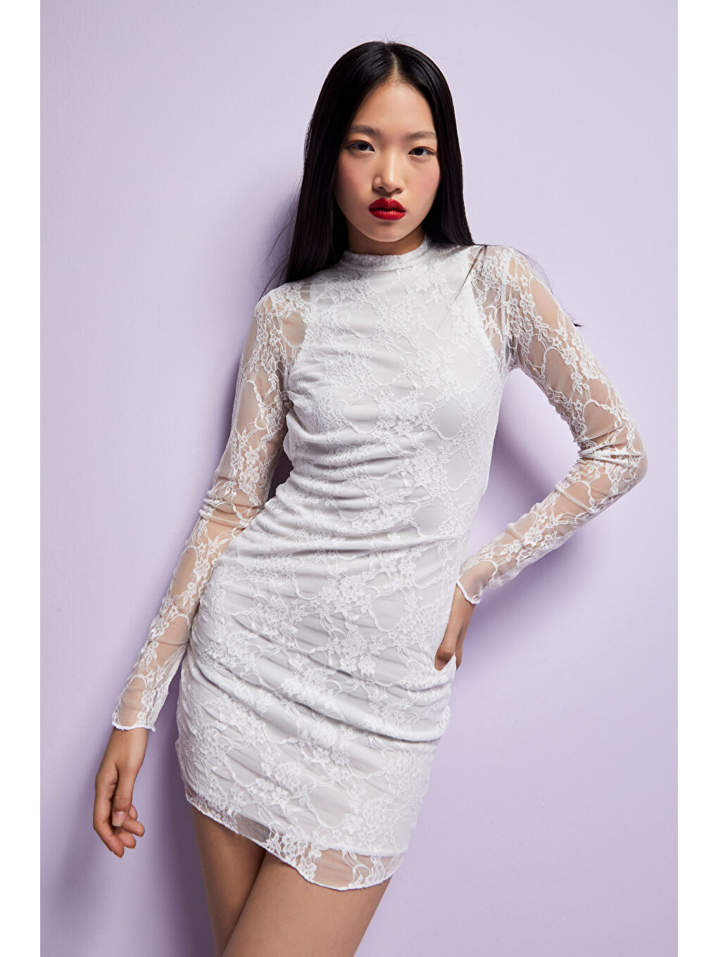 Kadın Kırık Beyaz Renk İçi Astarlı Ful Dantelli Özel Tasarım Mini Elbise-2