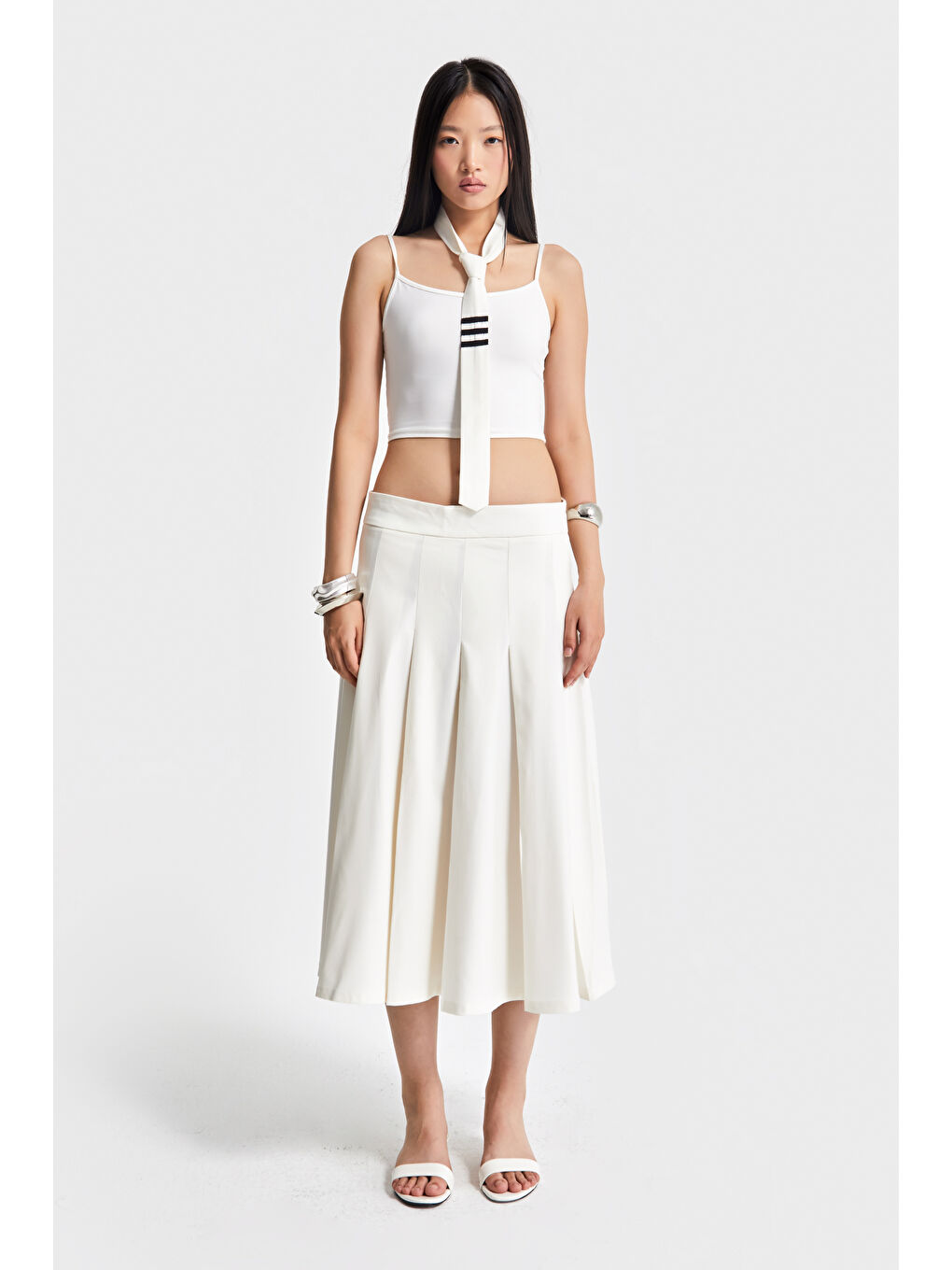 Bej Kadın Ekru Renk Pileli Yandan Şerit Detaylı Kravatlı 2'li Kombin Özel Tasarım Kumaş Etek-5