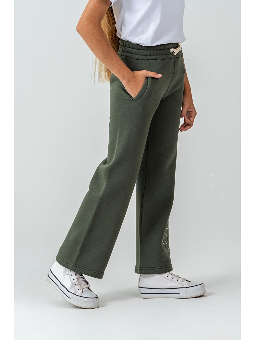 Haki 3 İp Çiçek Nakışlı Kız Çocuk Eşofman Altı-3