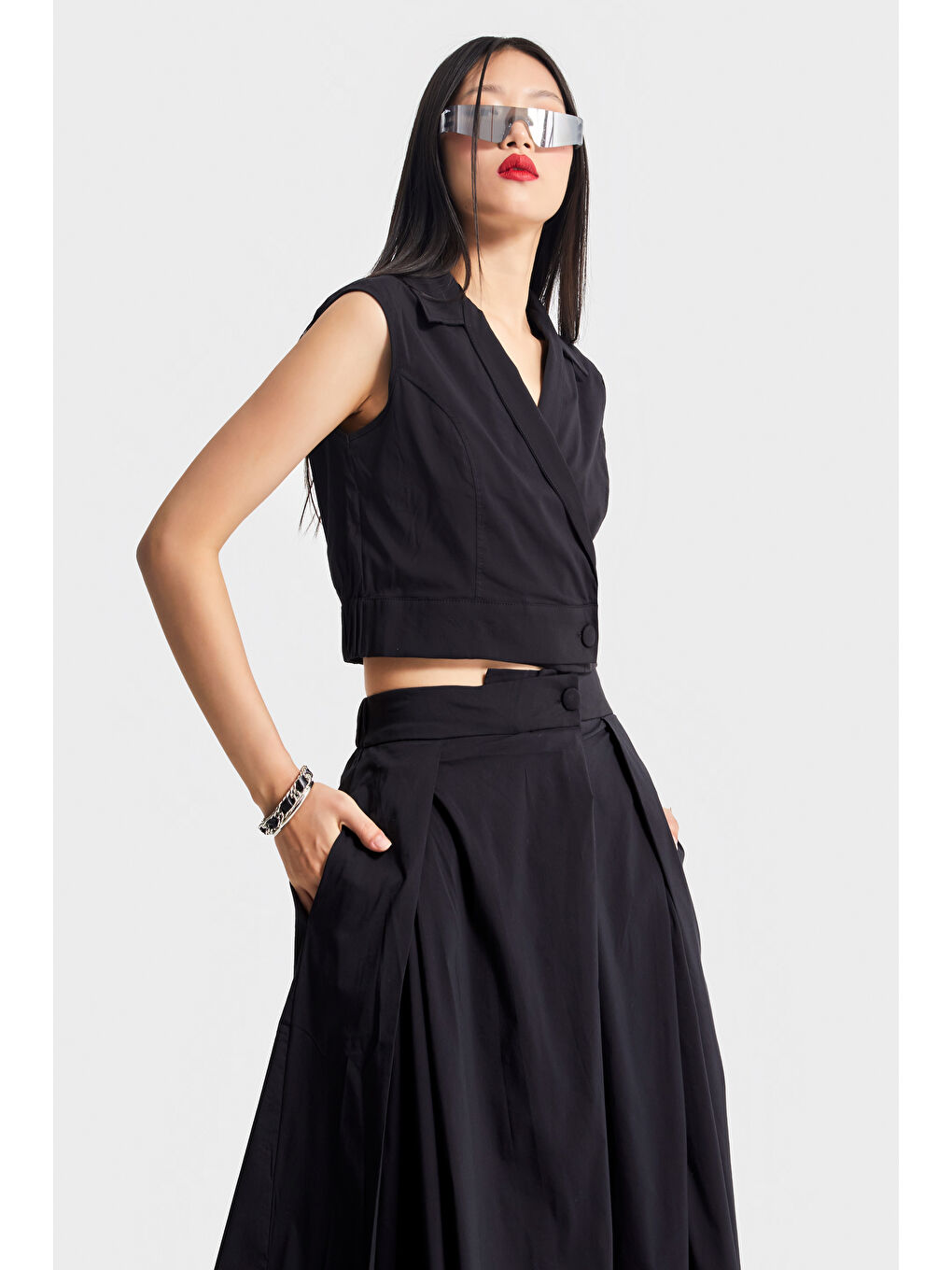 Kadın Siyah Renk Süper Palazzo Fit Özel Kumaş Pileli Tasarım Pantolon-4